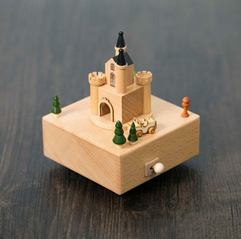 European Castle and Car Wooden Music Box Fashion Decoration for
