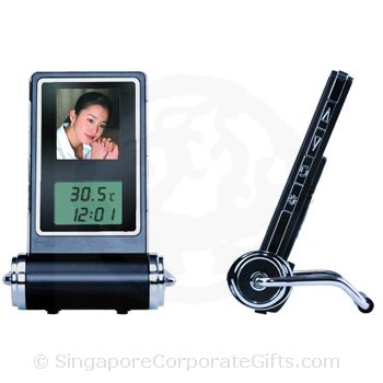 Digital Photo Frame with clock (1.5 Inches)