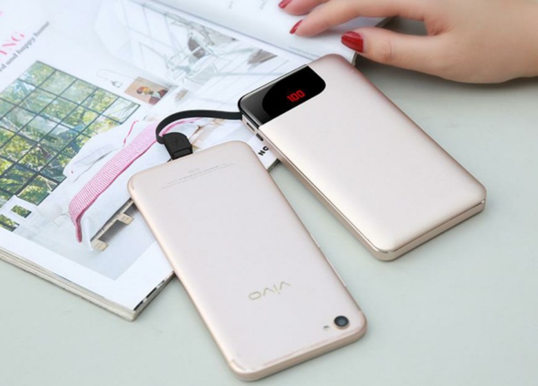 Slim Metal Powerbank with Cable [6000mAh]